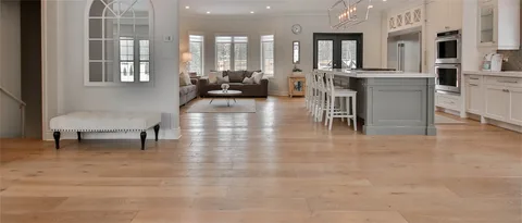 best spc flooring in Dubai